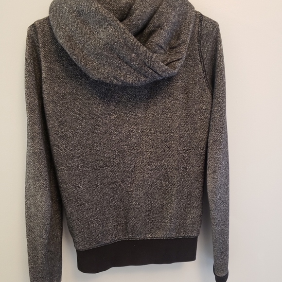 PINK la senza zip up hoodie. Great condition. - Picture 2 of 4